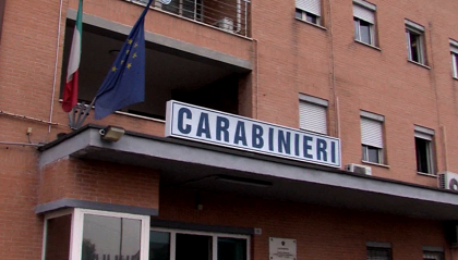 Rimini: 17enne molestata in camerino dal negoziante mentre prova un vestito