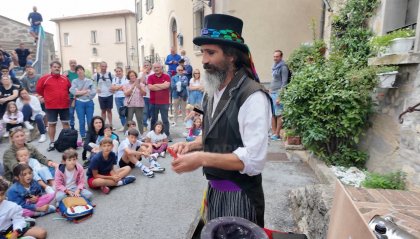 Artisti in casa: il festival dei microspettacoli si conferma un grande successo