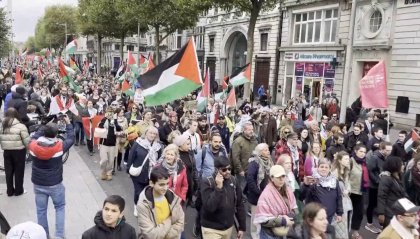 Guerra in Medio Oriente: manifestazioni pro Libano e Palestina in mezza Europa. Tensioni a Roma