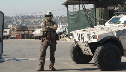 Due carri armati israeliani in una postazione Unifil