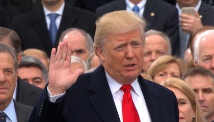 Trump va oltre i 300 grandi elettori. Harris parla per la prima volta dopo la sconfitta