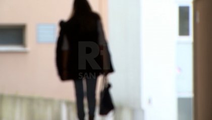 Rimini: abusi su una 17enne, fantino indagato per violenza sessuale su minore