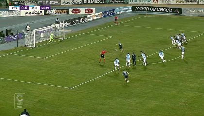 Il Pineto si regala la notte perfetta: capolista Pescara battuta 1-0 nel derby