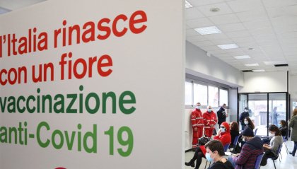 Condono multe ai no vax: esplode il dibattito tra accuse e difese, anche nel Riminese