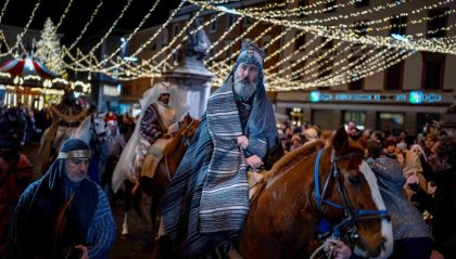 Corteo dei Re Magi a Rimini con 400 figuranti