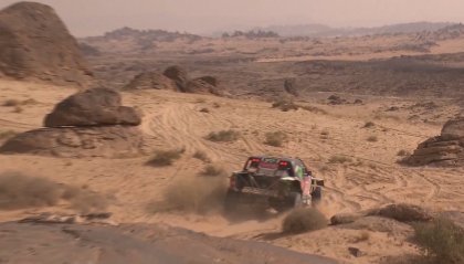 Dakar, tappa 5: beffe per Al-Attiyah e Van Beveren penalizzati