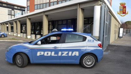 Auto rubata a Rimini, quattro minorenni denunciati dopo una fuga a piedi