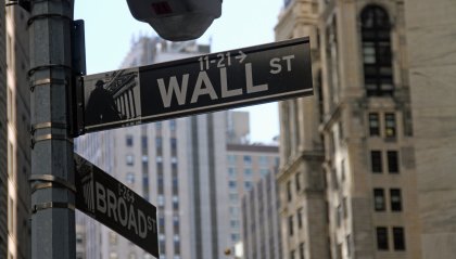 Lunedì nero in borsa: Wall Street brucia oltre mille miliardi di dollari