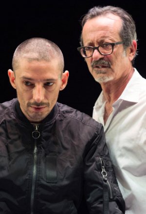 Papaleo e Paravidino al Teatro Nuovo in "Peachium – un’opera da tre soldi"