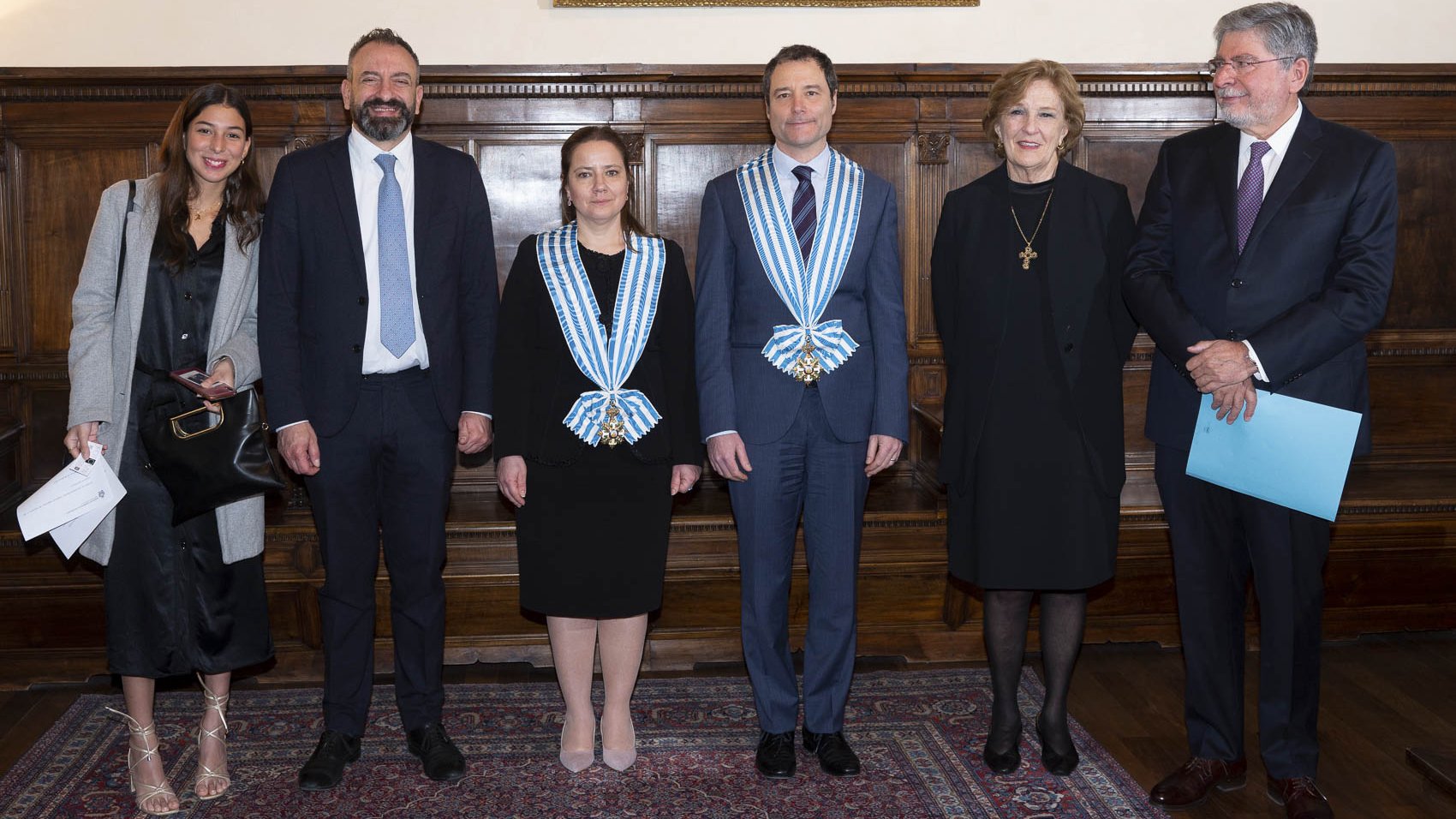 Se presentaron las cartas credenciales de seis nuevos embajadores